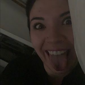 Meet your Posher, Abigail